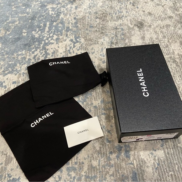 Chanel Patent Calfskin Sandal - size 36 - Picture 2 of 8